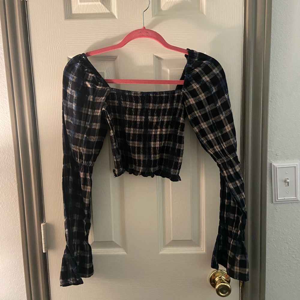 American Threads black and white blair crop top